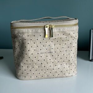 Kate spade New york lunch bag, insulated bag for your on the go lunch..